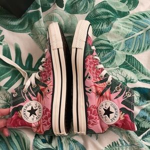 Converse Jungle scene high tops new